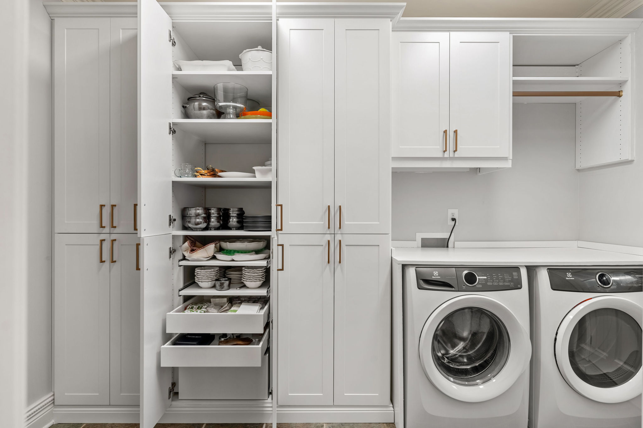 Laundry Room Storage